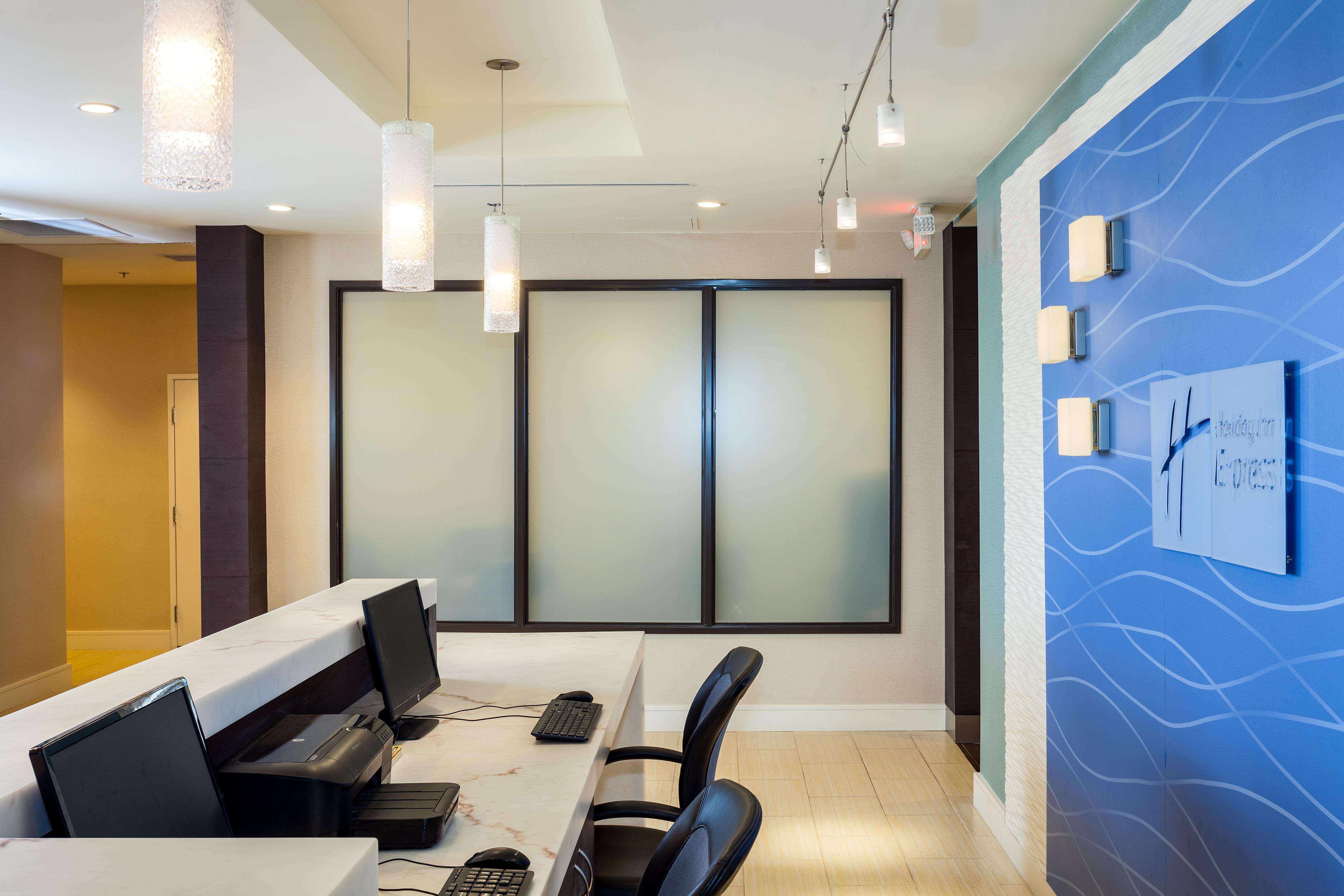 Holiday Inn Express At Monterey Bay By Ihg Seaside Exteriér fotografie