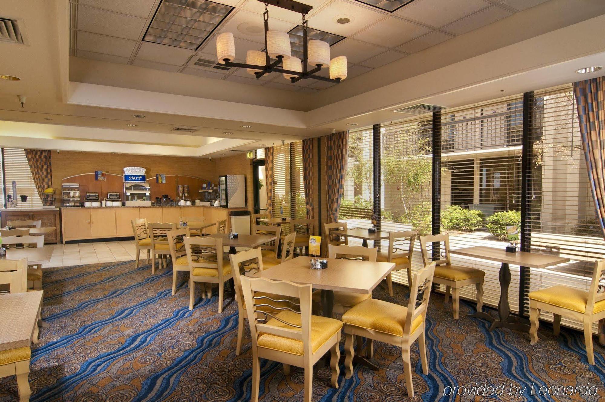 Holiday Inn Express At Monterey Bay By Ihg Seaside Exteriér fotografie